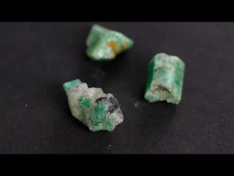 1】エメラルド原石(パキスタン産) 11.095ct 5月誕生石 - ルビー通販