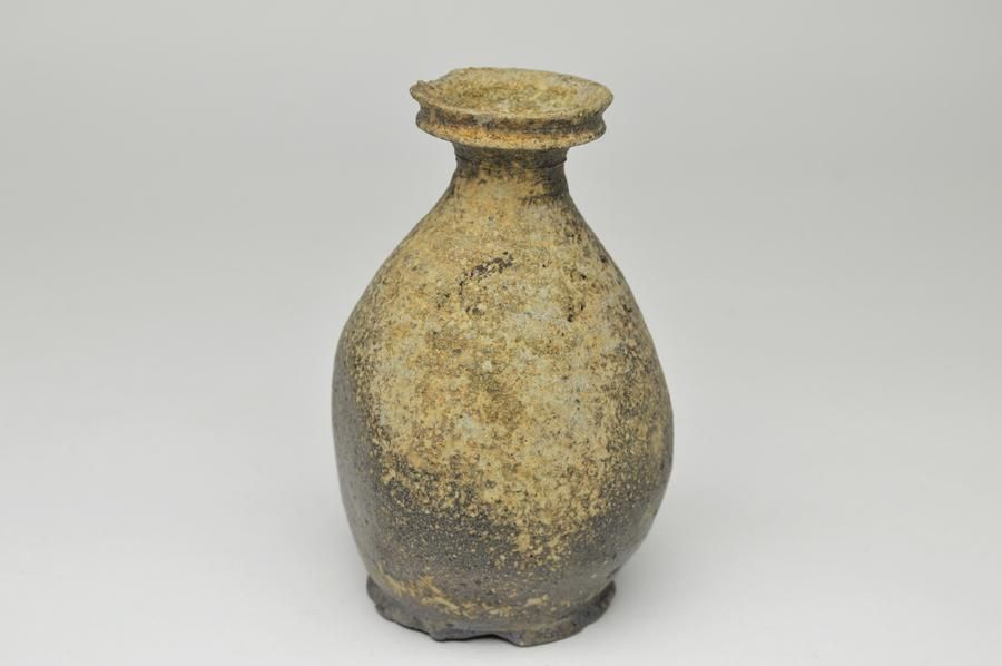 新羅土器？ 古童 - 新羅土器 広口壺 | 古美術品専門サイト fufufufu.com