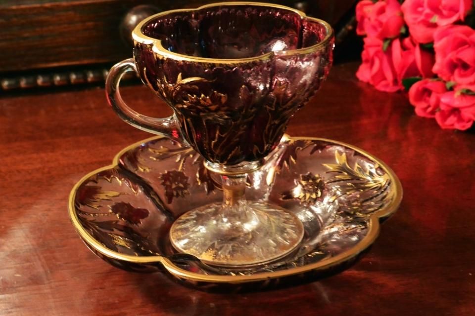 ボヘミアガラス【アンティーク】 アール・ヌーヴォー 薊文カップ