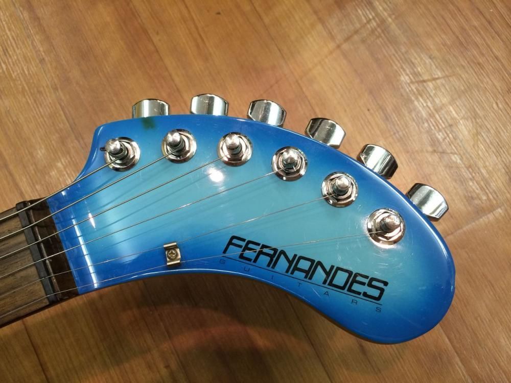 チキンカツ ]FERNANDES Z0〜3T芸達者エレキギター 青 無傷 チキンカツ