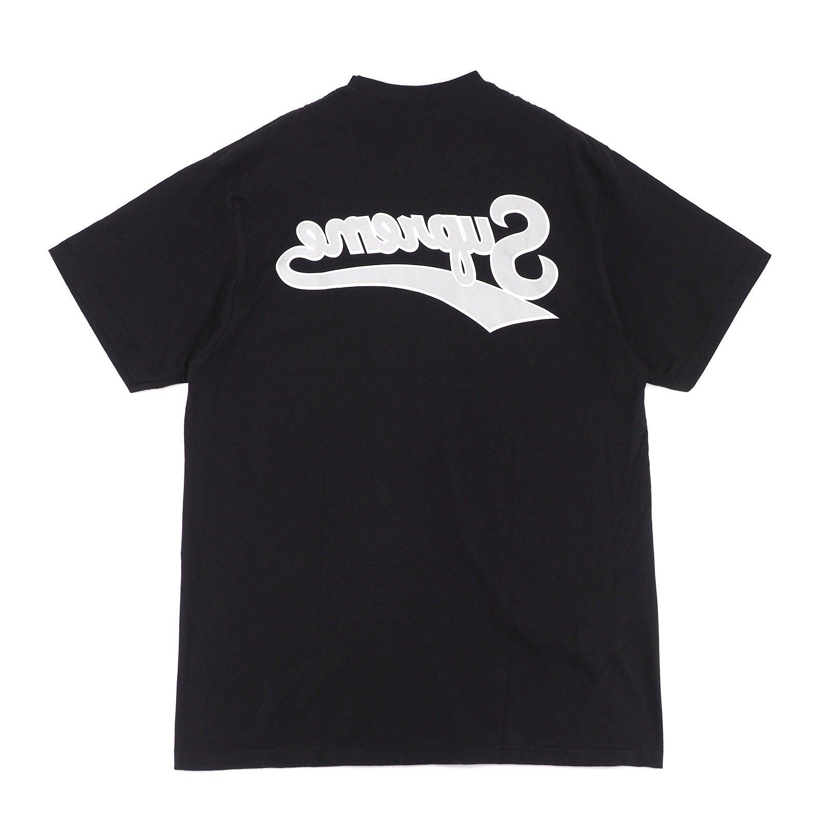 Supreme - Backwards Tee | 反転したスクリプトロゴ入りTee - UG.SHAFT