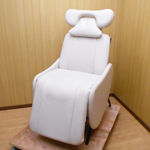 アイラッシュ用リクライニングチェア タカラベルモント