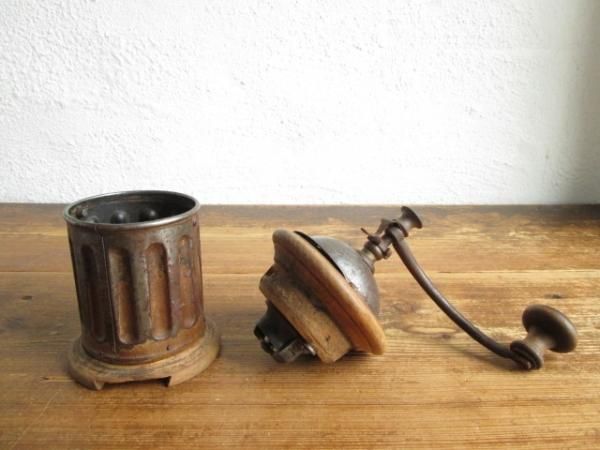 フランス製・Peugeot Freres社のアンティーク・コーヒーミル/手動 手