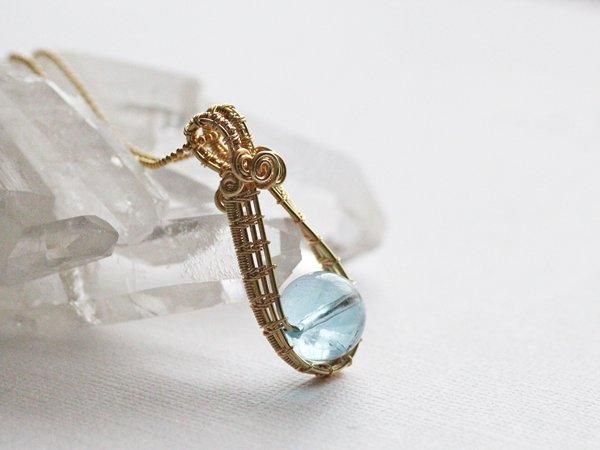 ブルートパーズ ブルーサファイア ペンダントトップ ワイヤー