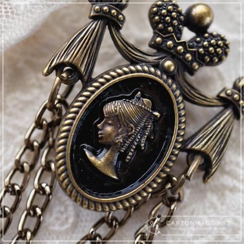 アンティーク風ビクトリアンブローチ- CartonnageArt