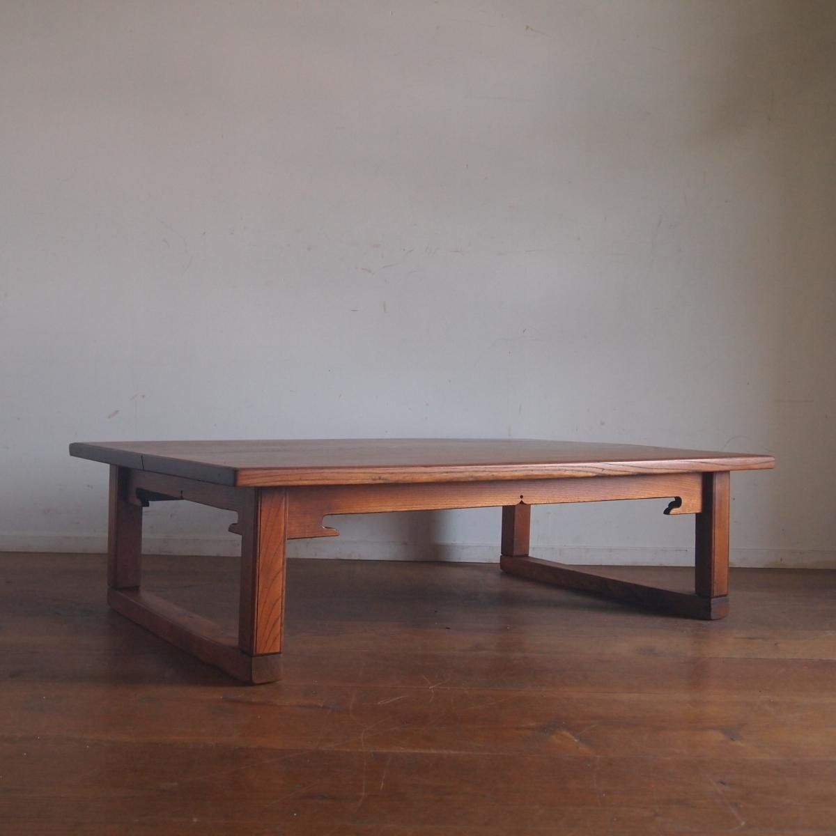 ケヤキの一枚板のローテーブル - 古家具・古道具 アンティーク家具