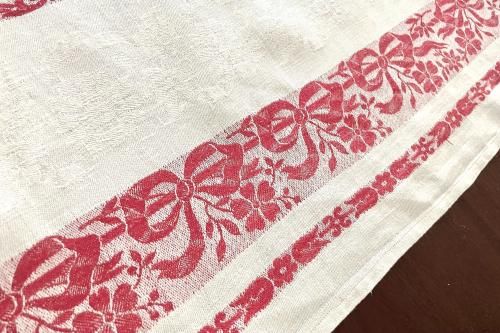 アンティーク フランス ダマスク織レッドリネンクロス 三つ葉のリーフ