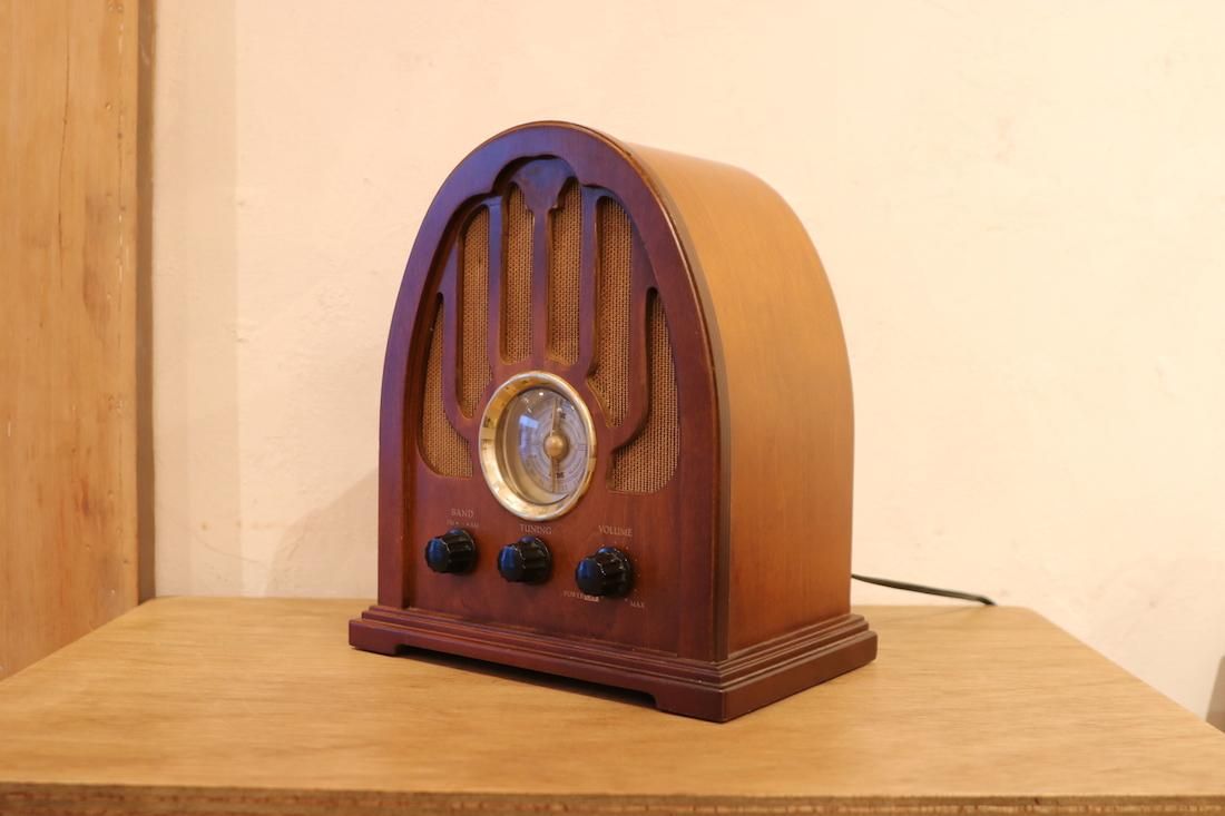 昭和レトロ“真空管ラジオ”/カセドラル型/スピーカーBluetooth/（茶散歩