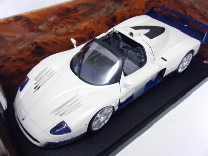 その他 HOT WHEELS MC12 MASERATI 1/18 Maserati MC12 By Hotwheels