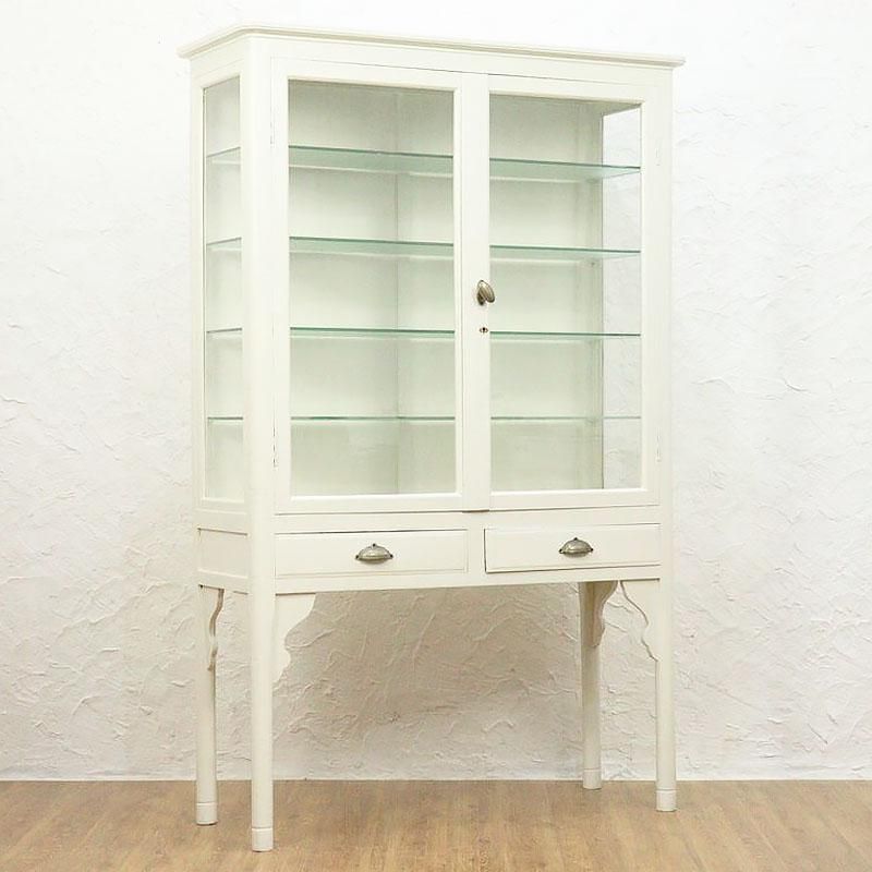 デンタルキャビネット・ケビント｜医療棚から生まれた美しい