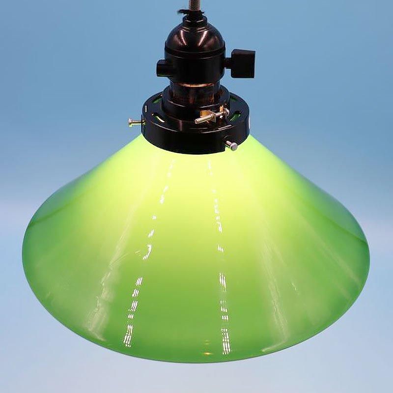 昭和レトロ レトロポップチューリップ型の電気傘 ライト 緑 レトロ照明