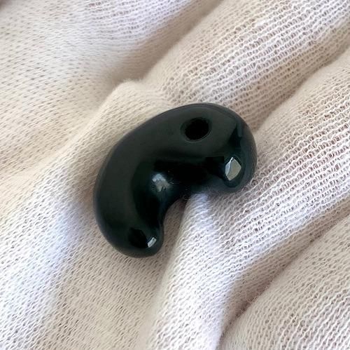 出雲石 青めのう 勾玉