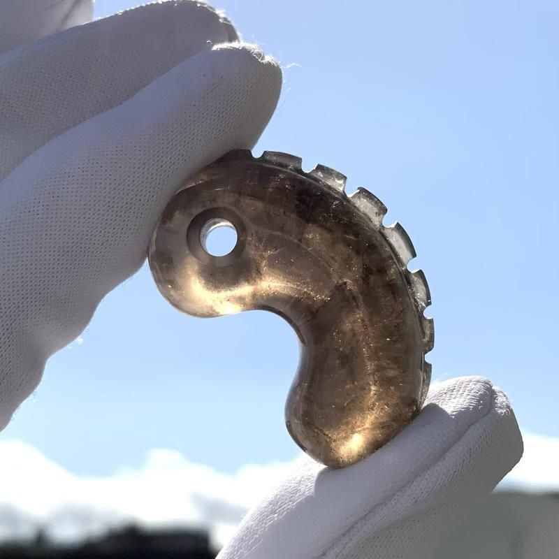 岐阜県蛭川産 黒水晶/煙水晶 勾玉 】 日本産 モリオン スモーキー