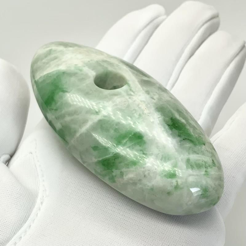 糸魚川翡翠(小滝産) 大珠 】 国産 天然石 糸魚川産翡翠 ひすい ヒスイ