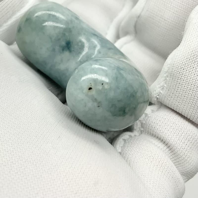 糸魚川翡翠(青翡翠)入りコン沢産 勾玉 巴型 】 青翡翠 国産 天然石