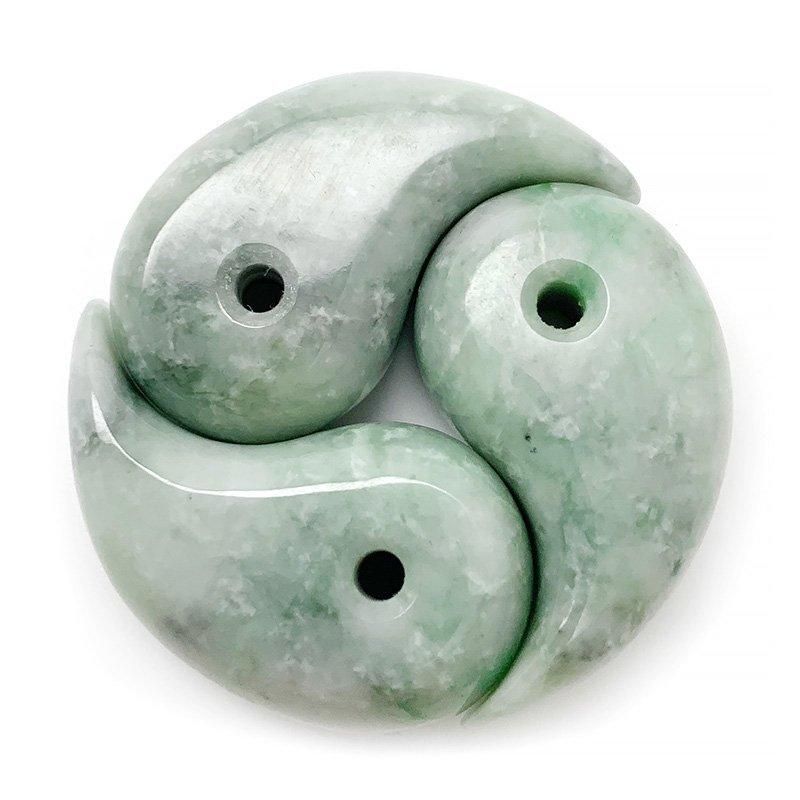 糸魚川翡翠 三つ巴勾玉 AAA】 | めのうの店川島【公式通販】創業明治10年