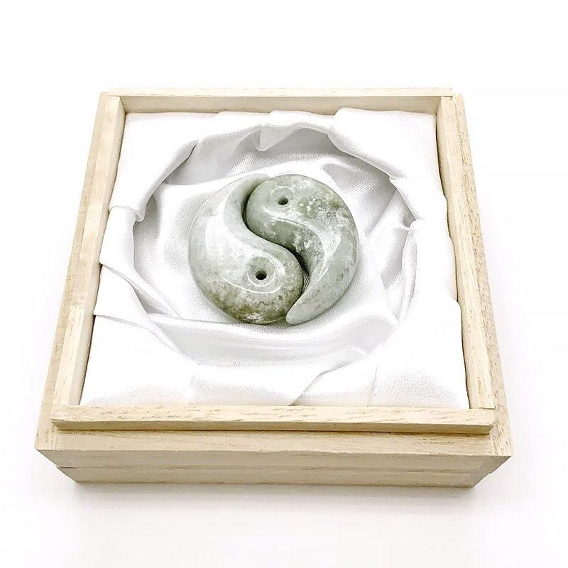 糸魚川翡翠 陰陽勾玉 巴型】 | めのうの店川島【公式通販】創業明治10年