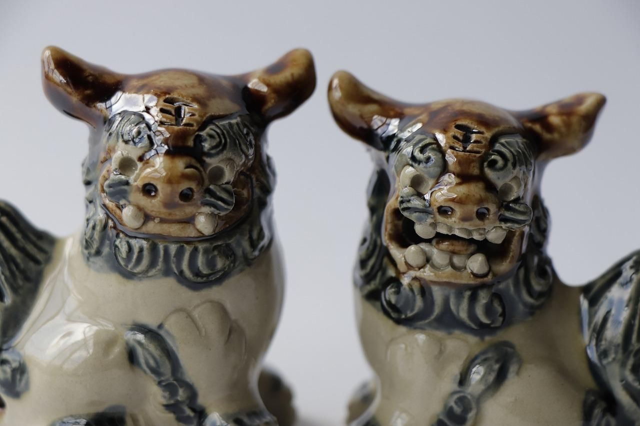 は*ま様 陶器製 獅子像 緑と茶色 約30cm は*ま様 陶器製 獅子像 緑と