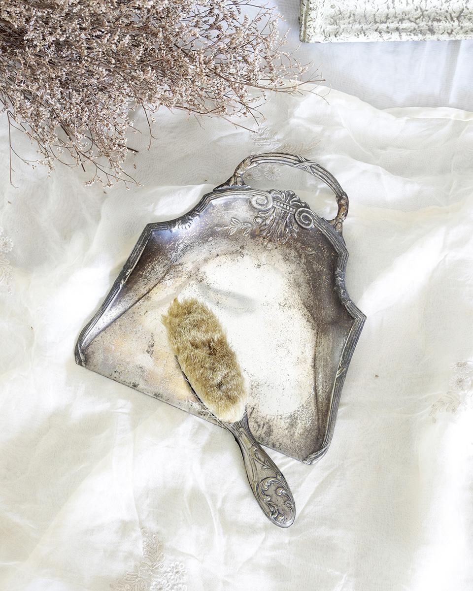 フランスアンティーク シルバー ダストパン＆ブラシセット.2