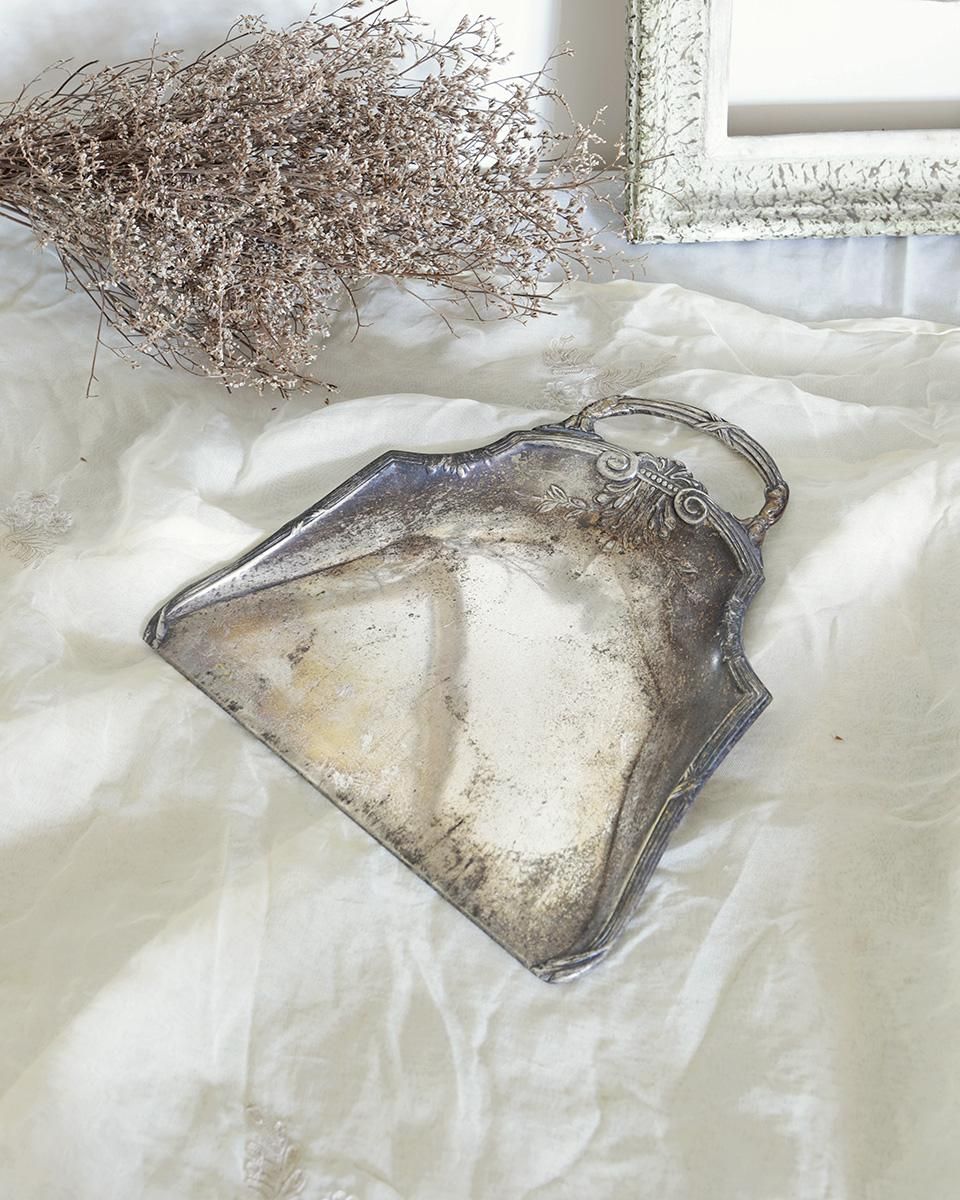 フランスアンティーク シルバー ダストパン＆ブラシセット.2