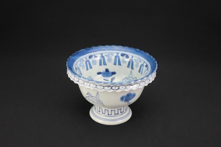 盃□変わった形の白釉高台杯 変鉢 盃洗 祭具 酒杯 置物 耳付 骨董品