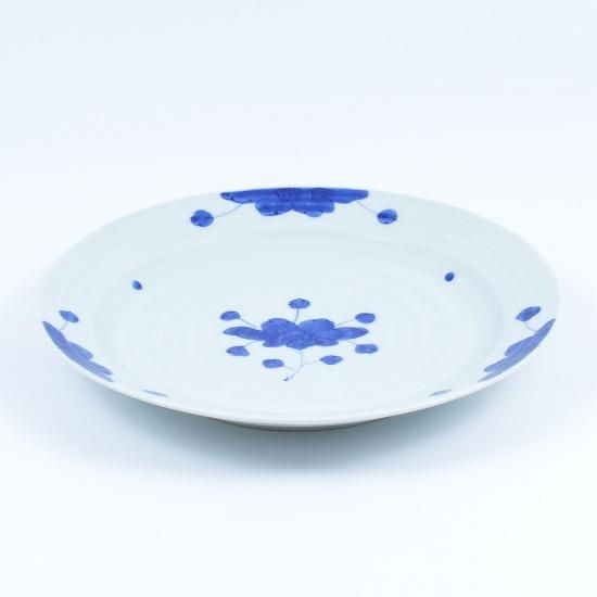 見込牡丹 8寸皿 | 上品な食器 - 有田焼のまるぶんオンラインストア