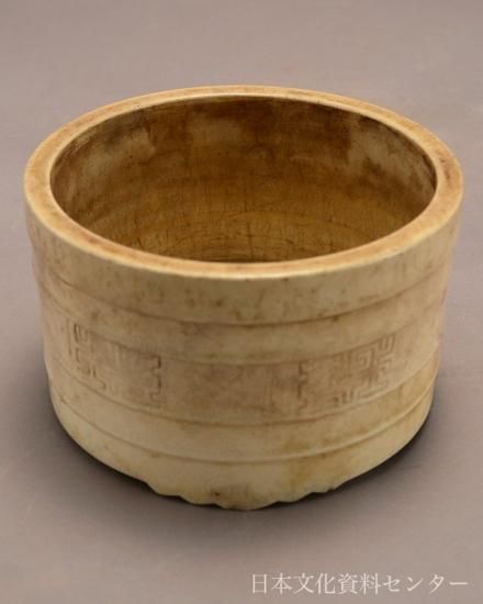 徳化窯白磁香炉(乾隆時代)日本文化資料センター