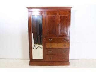 イギリス製アンティークのワードローブ・衣装タンス｜木製収納家具