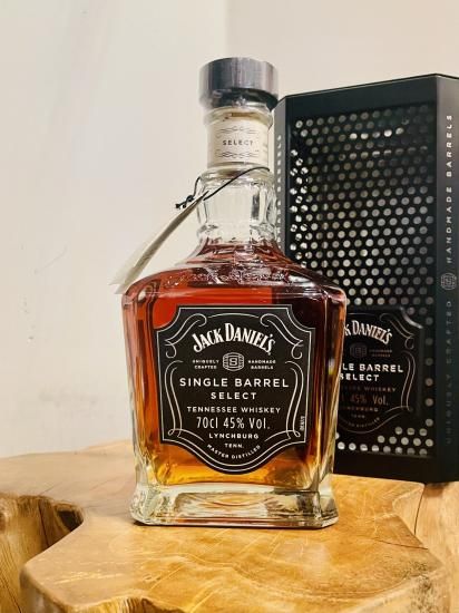 ジャックダニエル シングルバレル / 700ml 45%