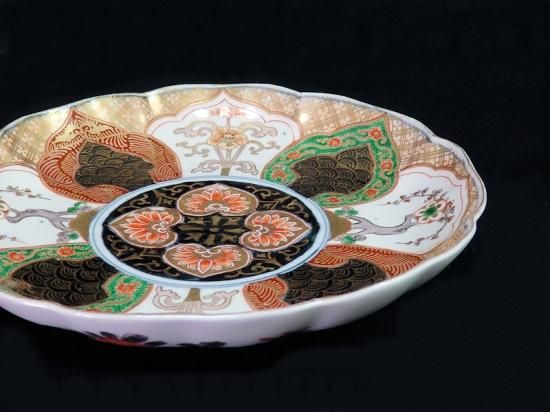 大聖寺伊万里金襴手描分花に青海波八角5寸皿2枚D931AS-CRx