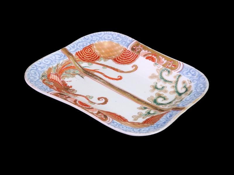 古伊万里 色絵 陽刻鳳凰文図 軍配形変形皿