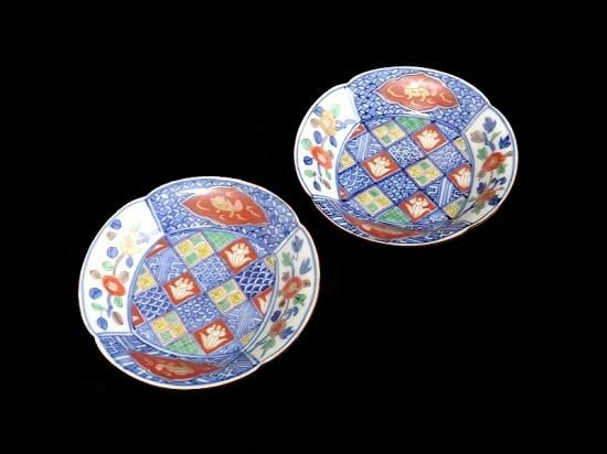 大聖寺伊万里 金襴手 紋章に菊花皿 5寸皿 D174AS-COe 大聖寺伊万里