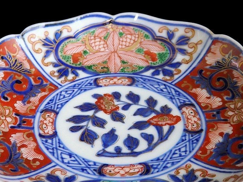 大聖寺伊万里 金襴手 牡丹に金唐草図 4寸皿