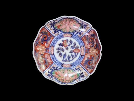 大聖寺伊万里 金襴手 牡丹に金唐草図 4寸皿