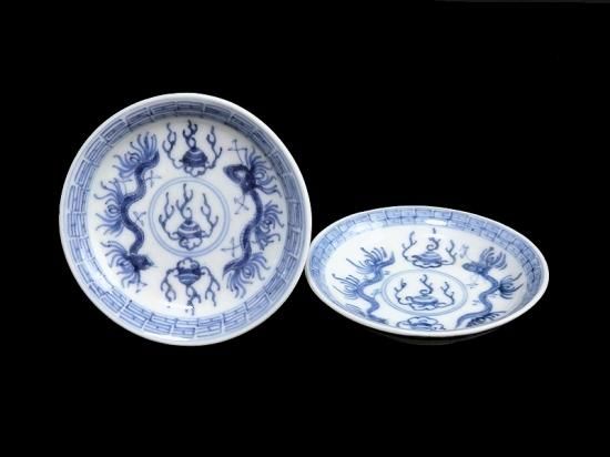 右sold。古伊万里 色絵 染付 豆皿 2点 6992a8c100f3d4d444aaabada0ab0d