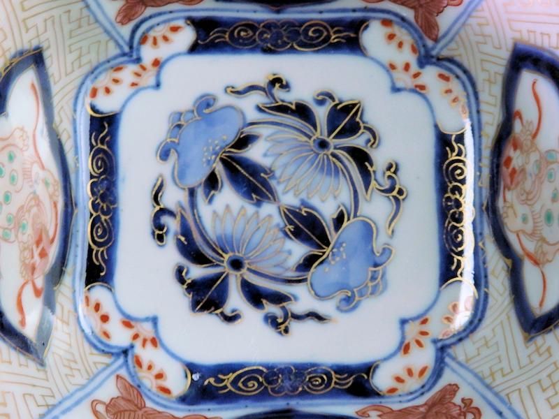 古伊万里 金襴手 窓絵 牡丹に獅子 松竹梅の図 四方角向付 B334AS-CVd