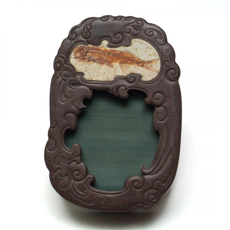 松花江緑石 雙鳳嵌魚化石 石匣硯 7インチ - 書道用具専門店 西本皆文堂