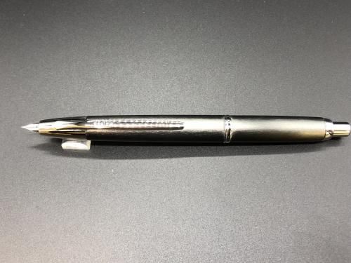 キャップレス万年筆デシモ グレー EFペン先 キャップレス万年筆デシモ