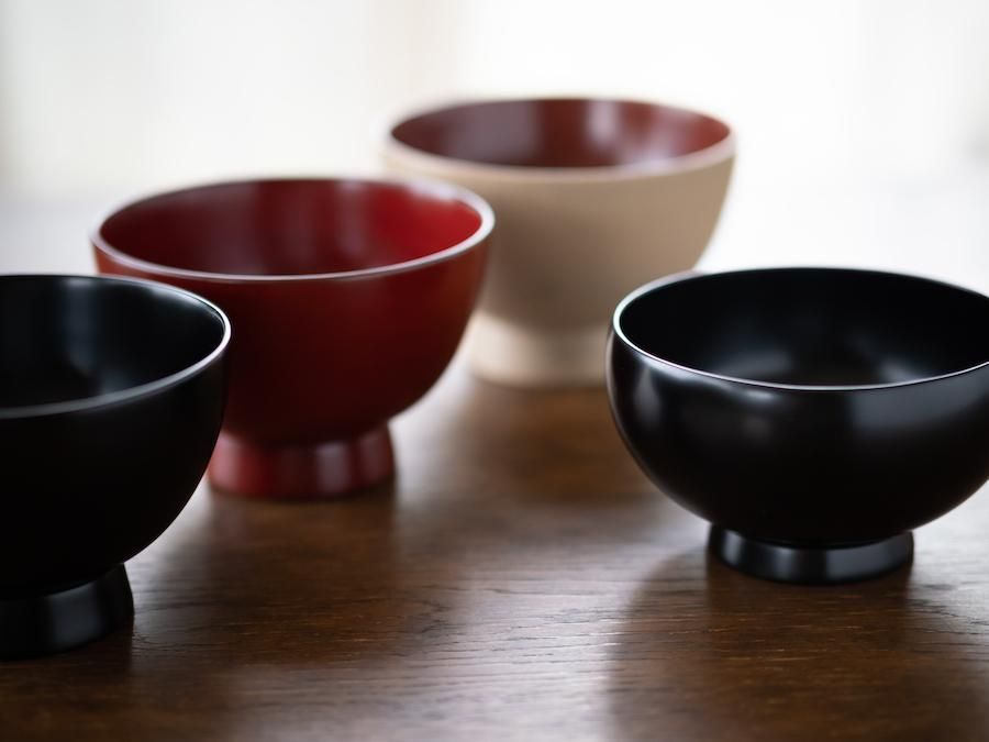 赤木明登氏作 ぐい呑み(大)黒、赤 赤木明登氏作 ぐい呑み(大)黒、赤