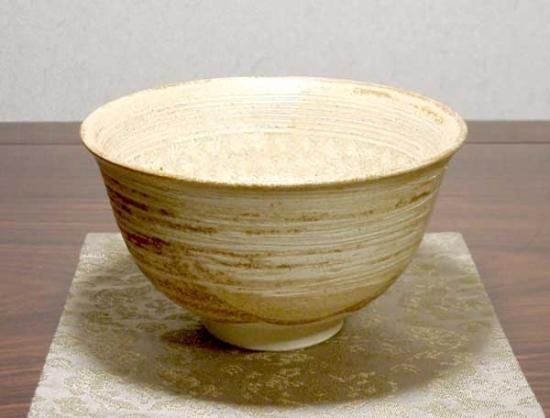 近代陶芸家 道林俊正作 黄瀬戸 三嶋 茶碗 無傷 保証 共箱。 - 新・古