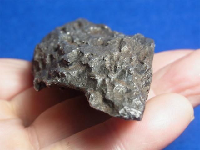 ドロニノ隕石（鉄ニッケル隕石） - 水晶専門店 EXークリスタル