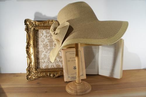 木製帽子スタンド - アクセサリースタンドなどのアパレル什器