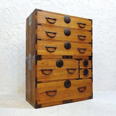 和箪笥・茶箪笥一覧｜水屋・帳場・刀箪笥など骨董家具特集