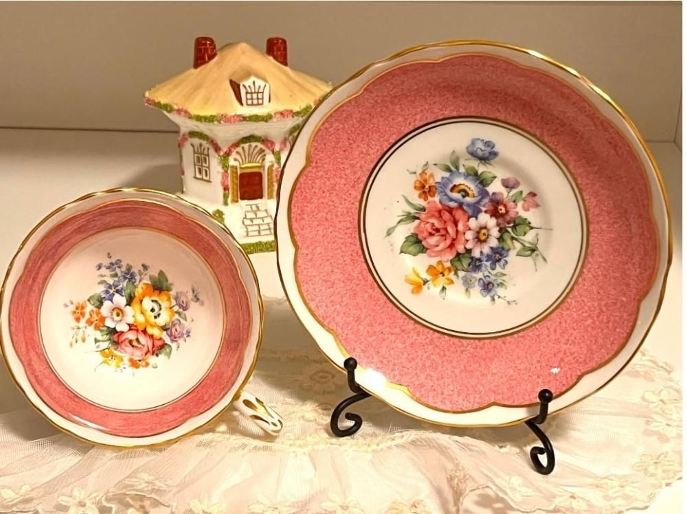 英国製アンティーク クラウンスタッフォードの花柄ティーセット