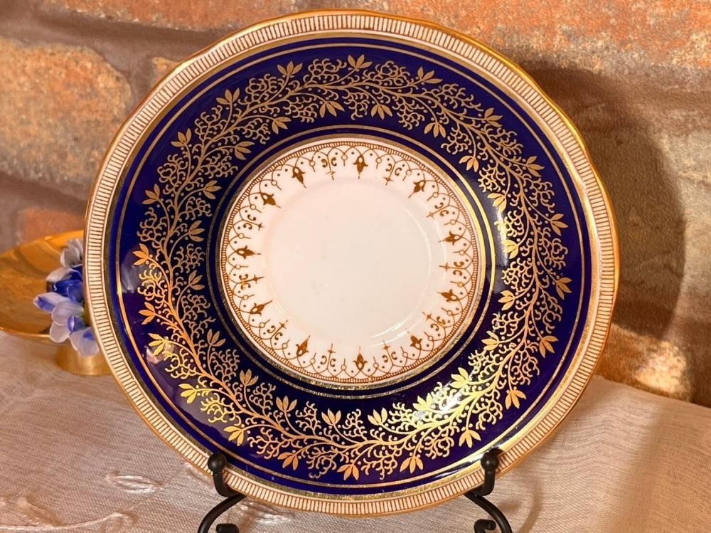 英国製アンティーク 美麗なコバルトブルーのカップ&ソーサー