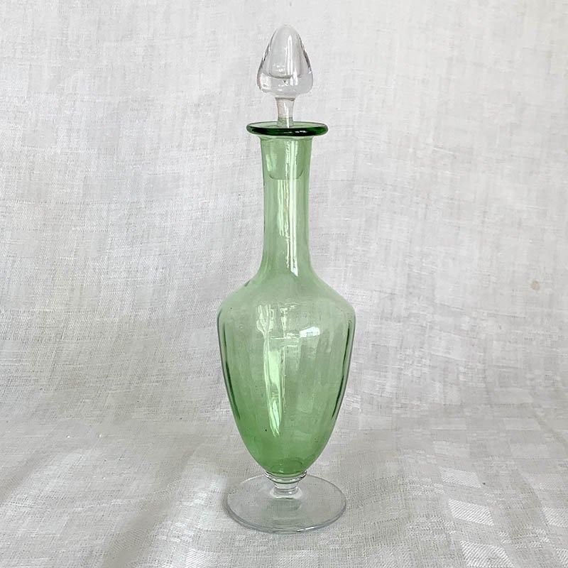 アンティークURANIUM GLASS・ウランガラス特集｜幻想的に輝く歴史ある