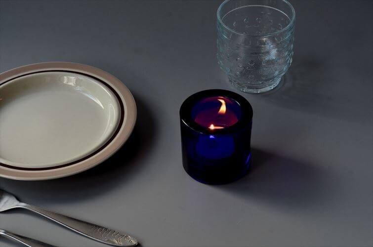 イッタラとマリメッコのコバルトブルーキャンドルホルダー