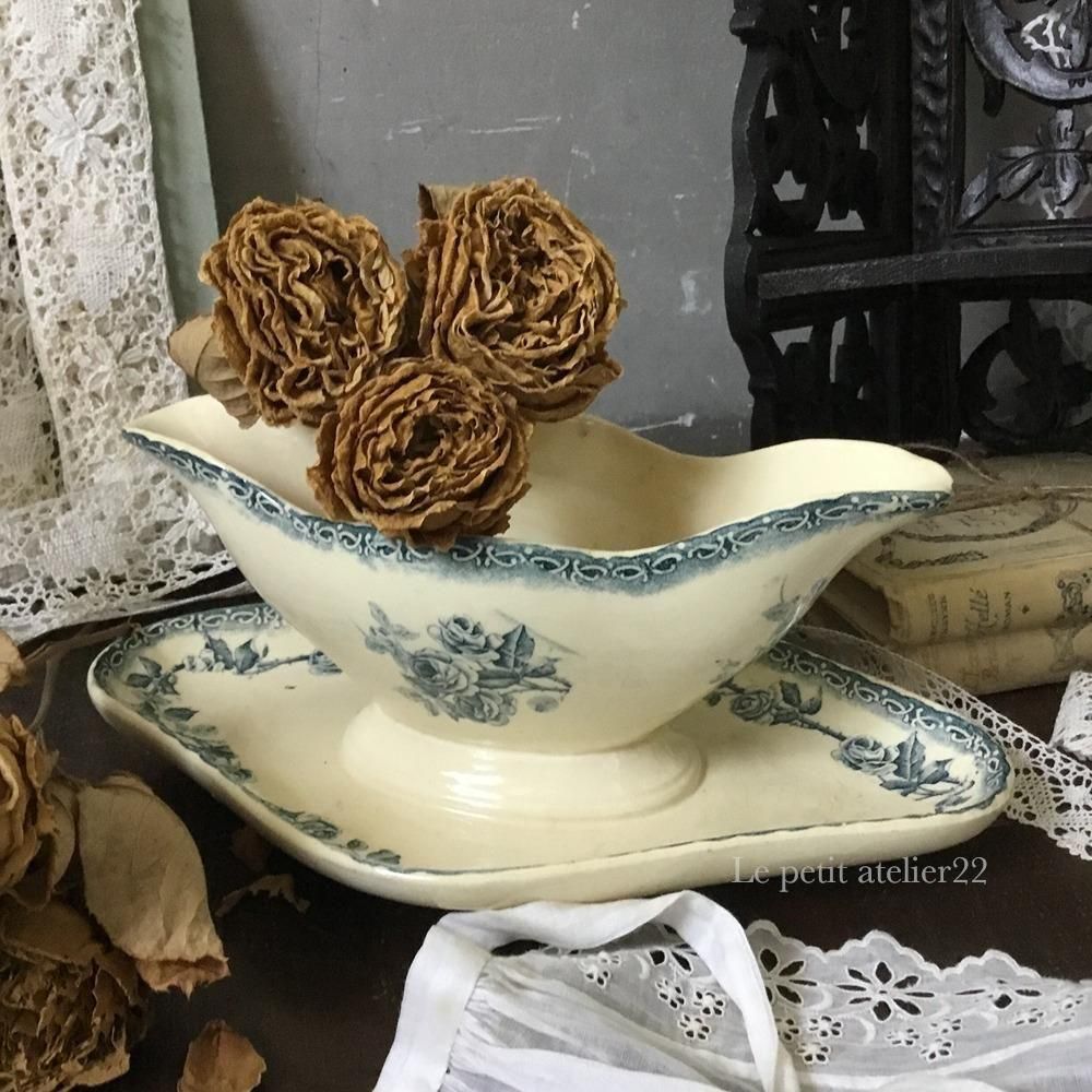 フランスアンティーク クレイユモントロー ソーシエール 白無地