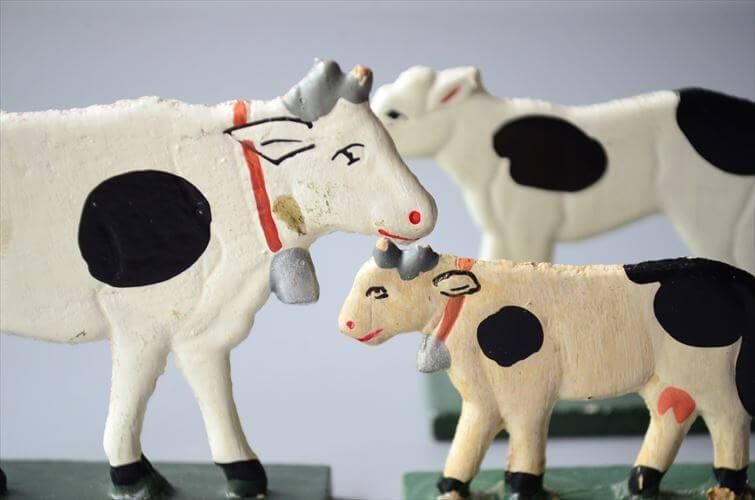 ドイツ製ヴィンテージ木製牛のオブジェ かわいい癒し系