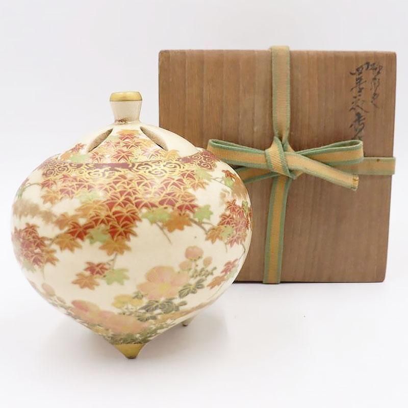 白薩摩焼花弁香炉明治期. 書1